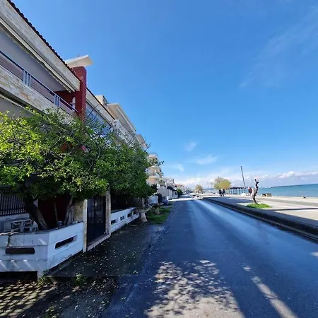 Viktoria Sea View 公寓