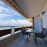 Viktoria Sea View Apartament
