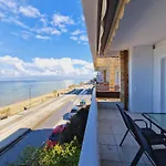 Viktoria Sea View Apartament Peraía