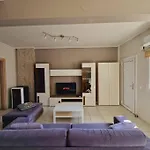 Viktoria Sea View *